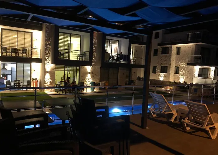 Stone House Aparts 2 1 Mit Zwei Balkone Und Poolview Kalkan No 10 Apartament Kaş