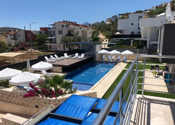 Stone House Aparts 2 1 Mit Zwei Balkone Und Poolview Kalkan No 10